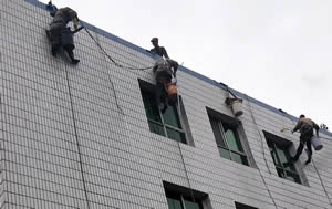 昆明蜘蛛人外墙清洗